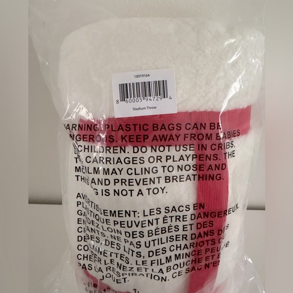 BNIP Tim Hortons LE Sherpa Stadium Blanket - Picture 4 of 7